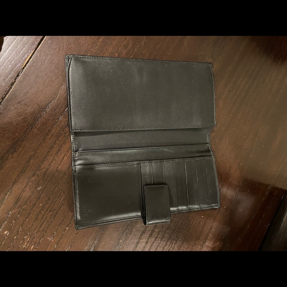 Gucci GG Monogram Wallet - Picture 4 of 8